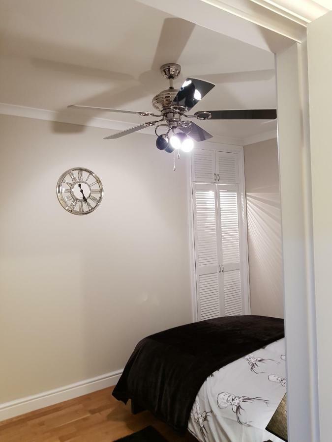 Smart & Cozy Holiday Apartment In The City Centre Инвернесс Экстерьер фото