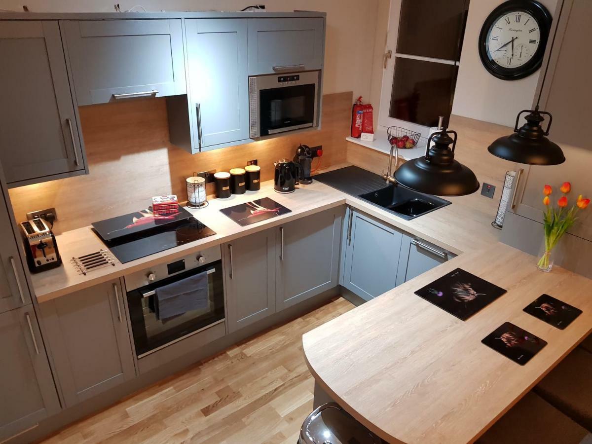 Smart & Cozy Holiday Apartment In The City Centre Инвернесс Экстерьер фото