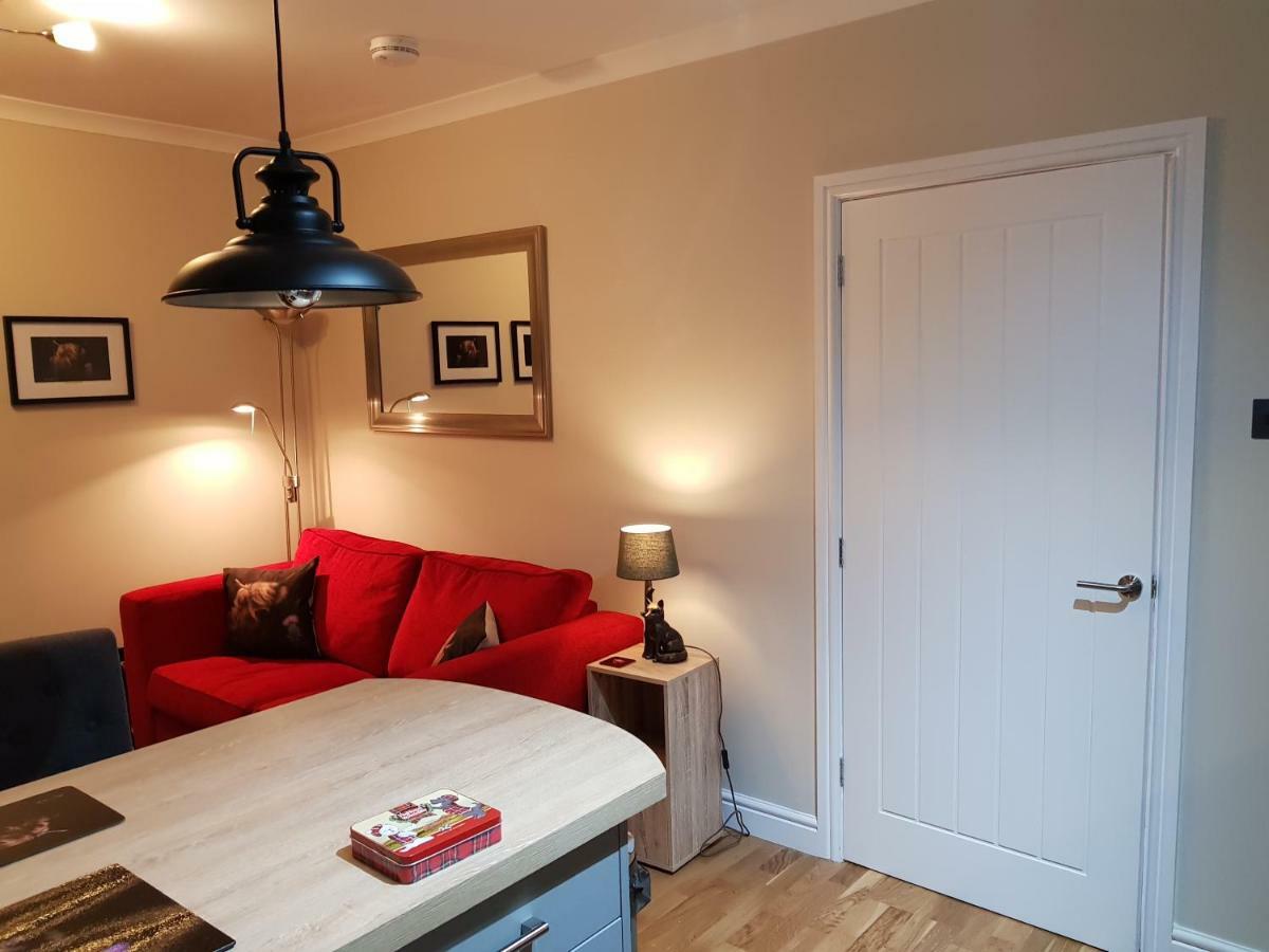 Smart & Cozy Holiday Apartment In The City Centre Инвернесс Экстерьер фото